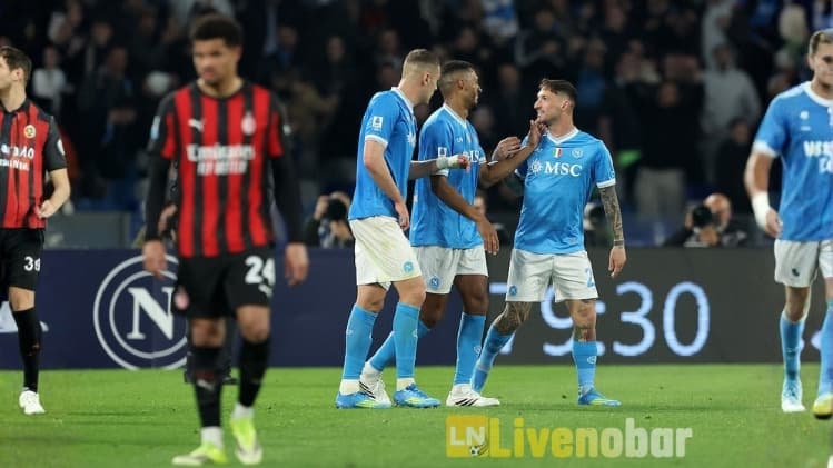 Napoli mengalahkan AC Milan dengan skor 1-0 dalam laga ketat. Simak jalannya pertandingan dan analisis lengkapnya.