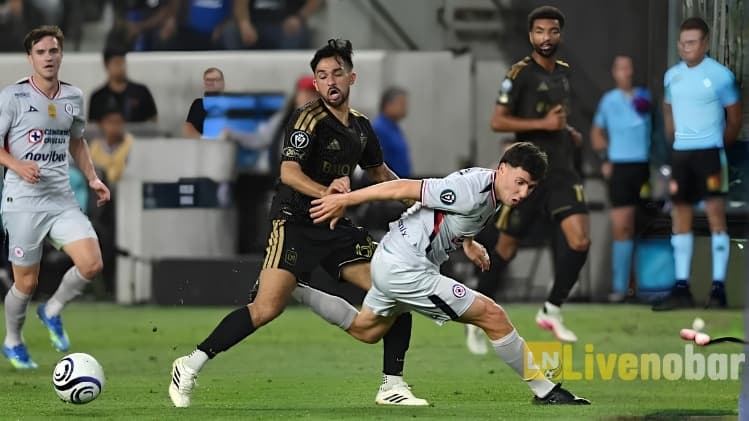 Los Angeles FC menang telak 3-0 atas Cruz Azul dalam pertandingan satu arah. Simak jalannya laga dan analisis lengkapnya.